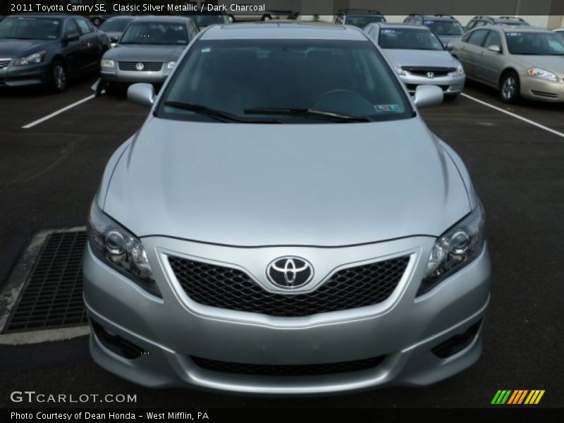 Classic Silver Metallic / Dark Charcoal 2011 Toyota Camry SE