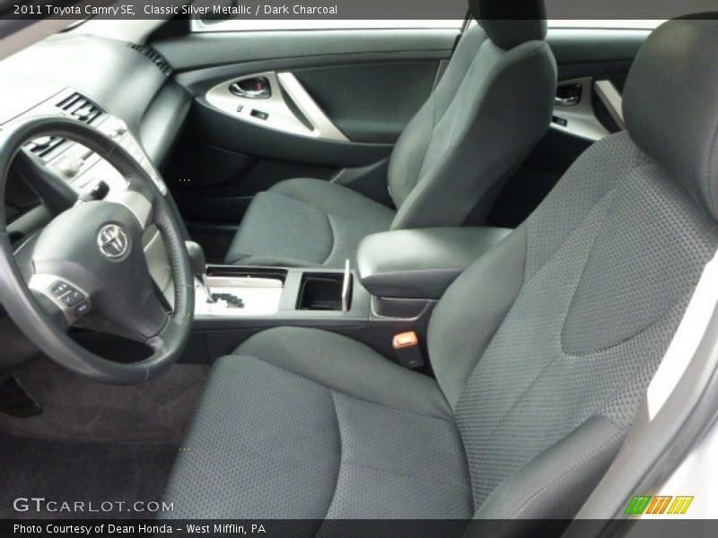 Classic Silver Metallic / Dark Charcoal 2011 Toyota Camry SE