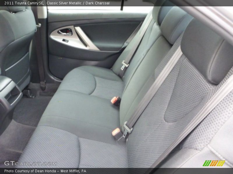 Classic Silver Metallic / Dark Charcoal 2011 Toyota Camry SE
