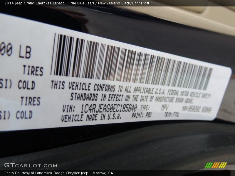 True Blue Pearl / New Zealand Black/Light Frost 2014 Jeep Grand Cherokee Laredo