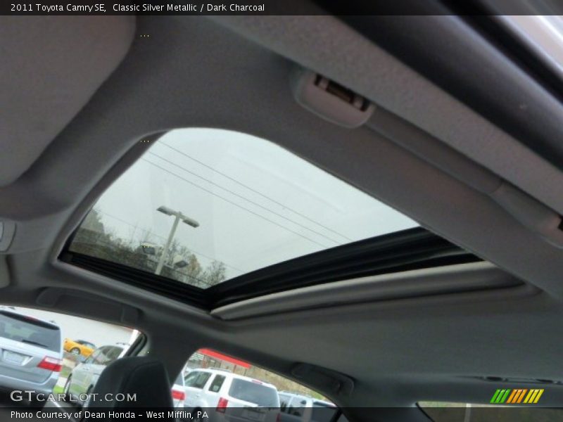 Classic Silver Metallic / Dark Charcoal 2011 Toyota Camry SE