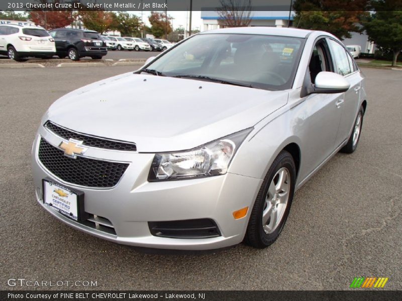 Silver Ice Metallic / Jet Black 2013 Chevrolet Cruze LT