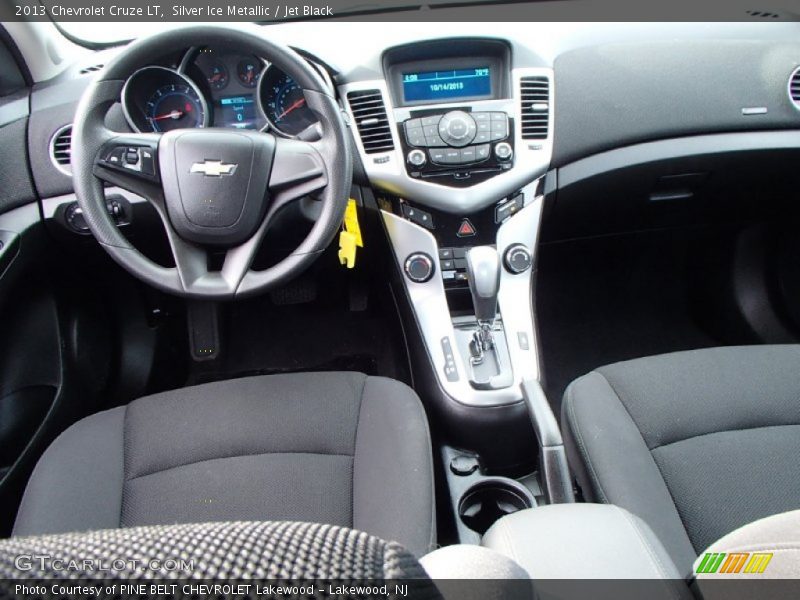 Silver Ice Metallic / Jet Black 2013 Chevrolet Cruze LT