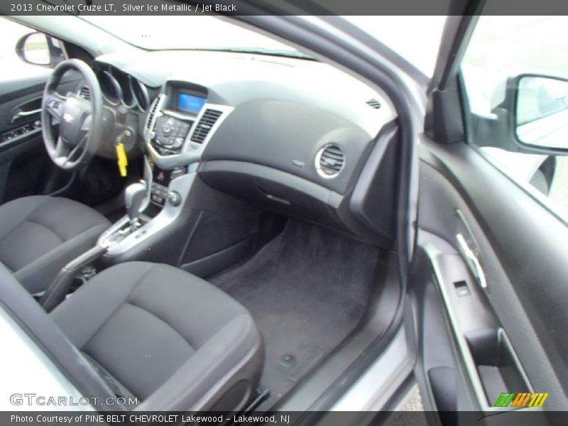 Silver Ice Metallic / Jet Black 2013 Chevrolet Cruze LT