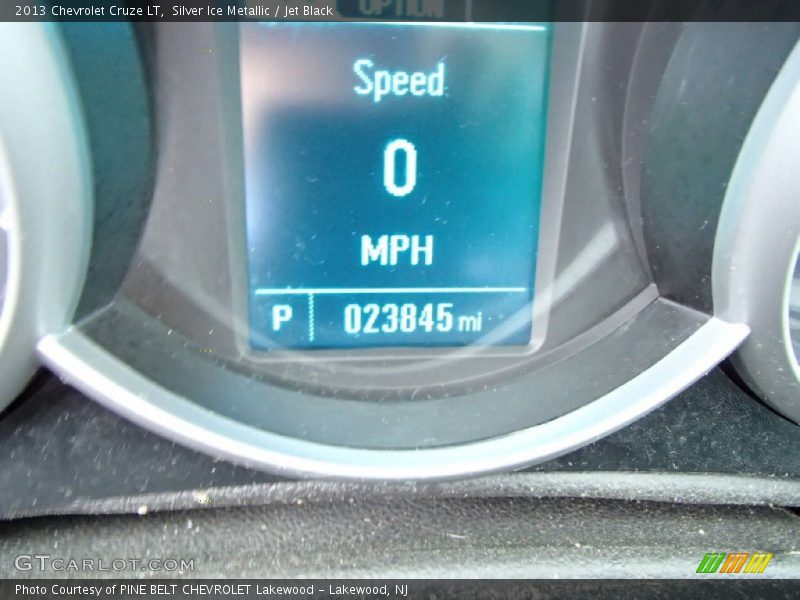 Silver Ice Metallic / Jet Black 2013 Chevrolet Cruze LT