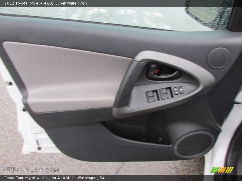 Super White / Ash 2012 Toyota RAV4 I4 4WD
