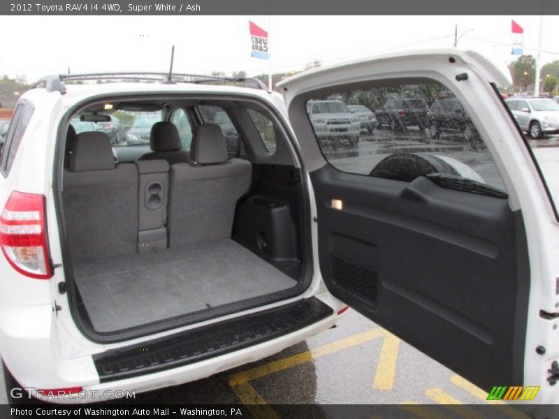 Super White / Ash 2012 Toyota RAV4 I4 4WD