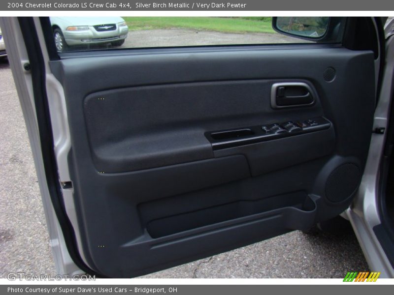 Silver Birch Metallic / Very Dark Pewter 2004 Chevrolet Colorado LS Crew Cab 4x4