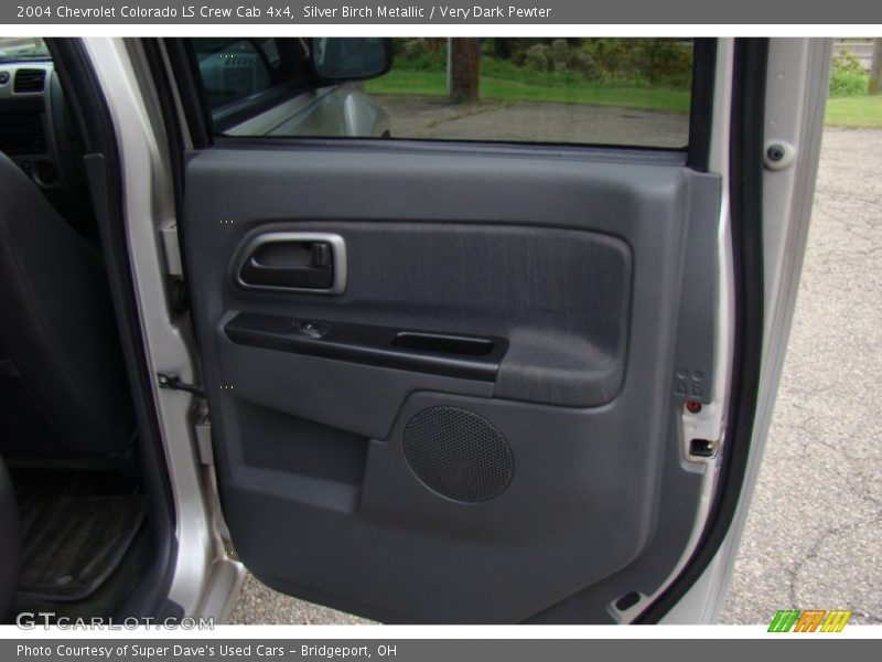 Silver Birch Metallic / Very Dark Pewter 2004 Chevrolet Colorado LS Crew Cab 4x4