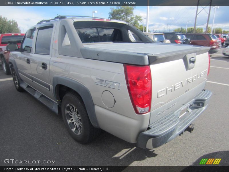 Silver Birch Metallic / Dark Charcoal 2004 Chevrolet Avalanche 1500 Z71 4x4