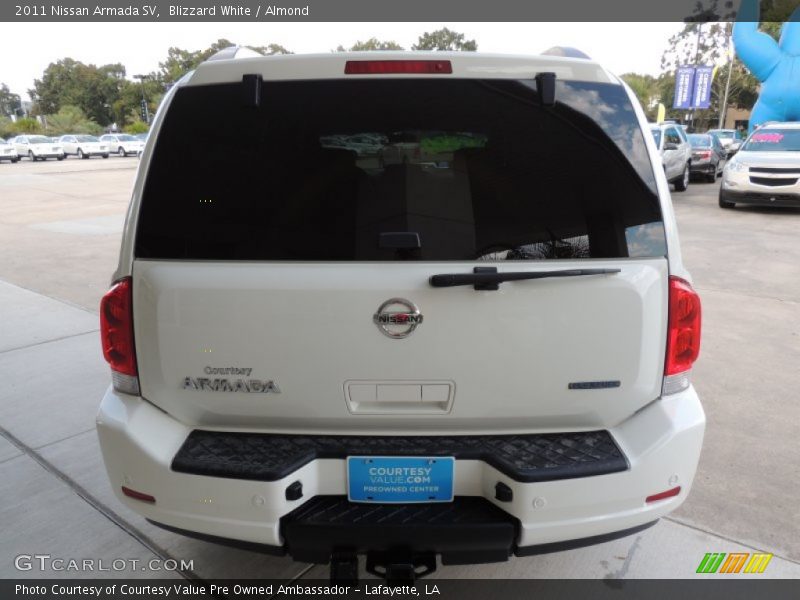 Blizzard White / Almond 2011 Nissan Armada SV