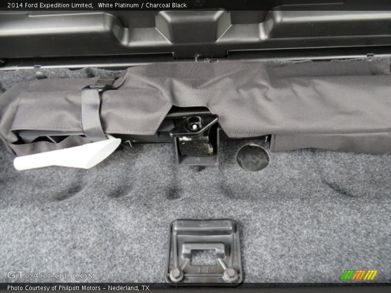 White Platinum / Charcoal Black 2014 Ford Expedition Limited