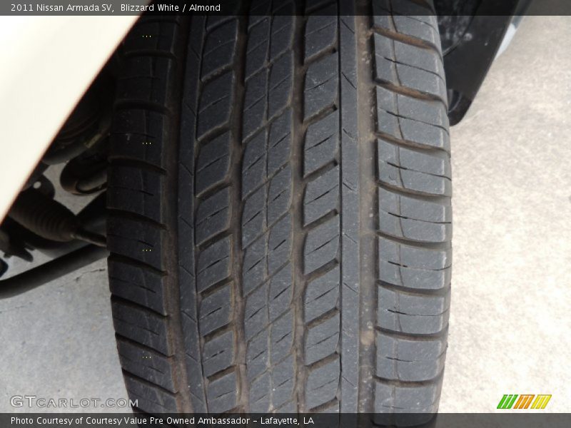 Blizzard White / Almond 2011 Nissan Armada SV
