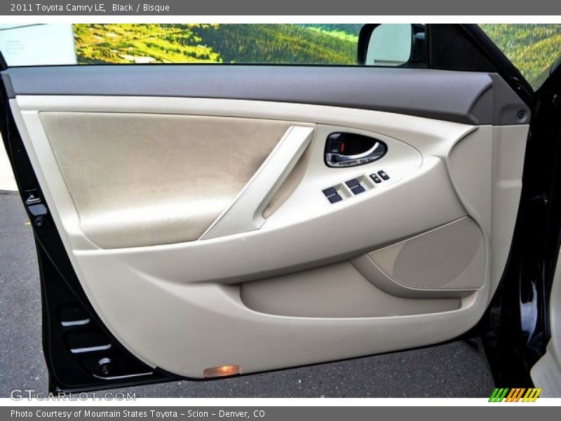 Black / Bisque 2011 Toyota Camry LE