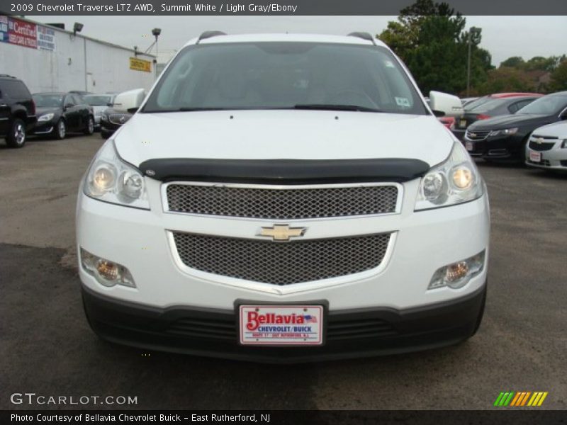 Summit White / Light Gray/Ebony 2009 Chevrolet Traverse LTZ AWD
