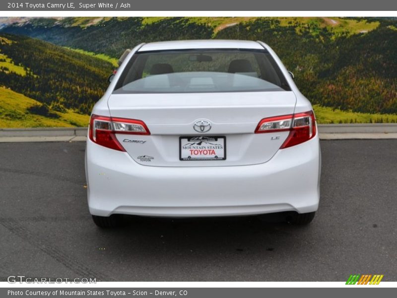 Super White / Ash 2014 Toyota Camry LE