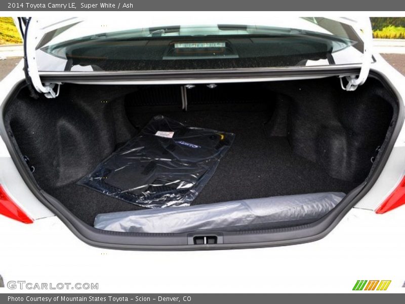 Super White / Ash 2014 Toyota Camry LE