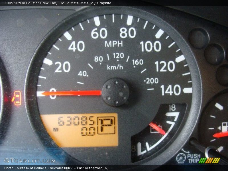 Liquid Metal Metallic / Graphite 2009 Suzuki Equator Crew Cab