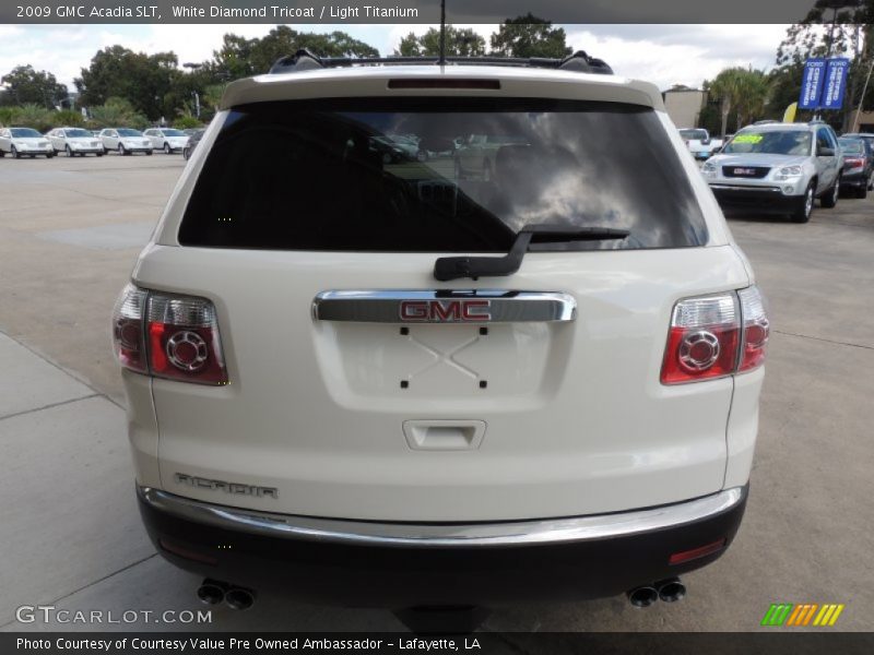 White Diamond Tricoat / Light Titanium 2009 GMC Acadia SLT