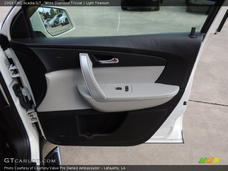 White Diamond Tricoat / Light Titanium 2009 GMC Acadia SLT