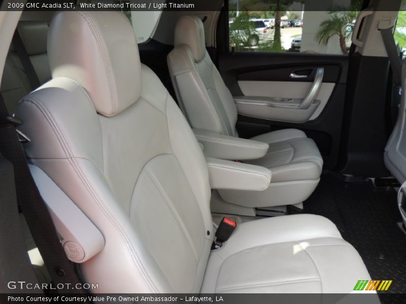 White Diamond Tricoat / Light Titanium 2009 GMC Acadia SLT
