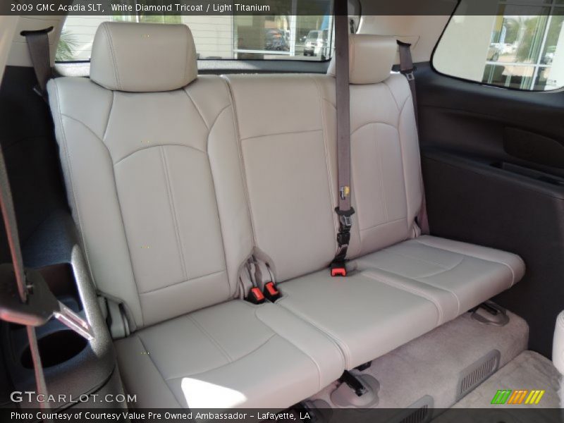 White Diamond Tricoat / Light Titanium 2009 GMC Acadia SLT