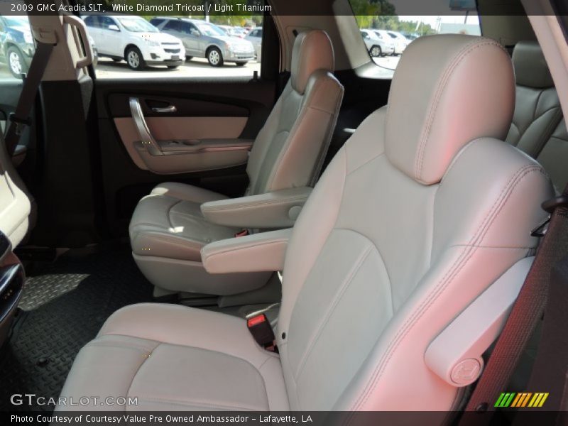 White Diamond Tricoat / Light Titanium 2009 GMC Acadia SLT