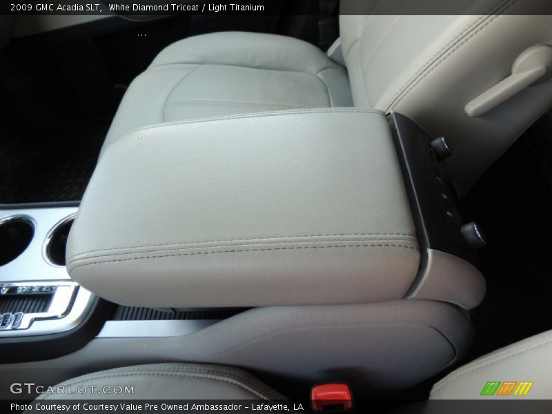 White Diamond Tricoat / Light Titanium 2009 GMC Acadia SLT