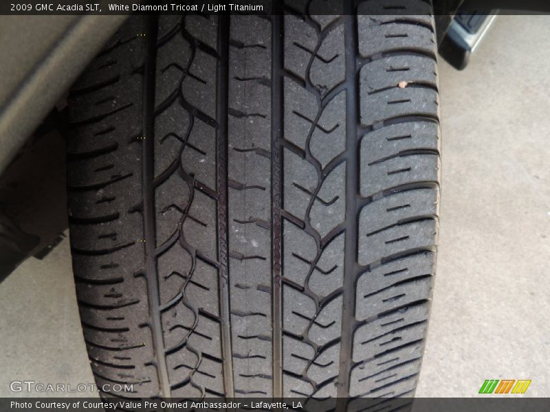 White Diamond Tricoat / Light Titanium 2009 GMC Acadia SLT
