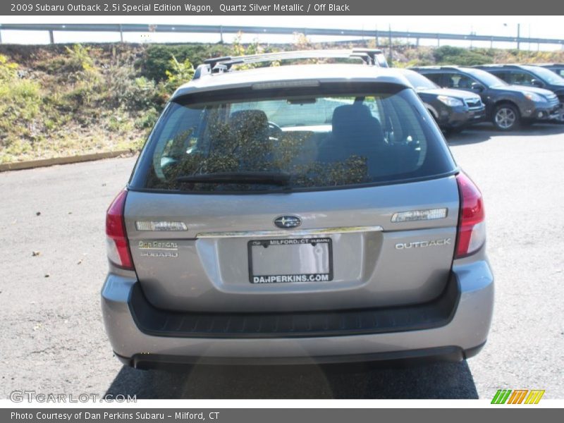 Quartz Silver Metallic / Off Black 2009 Subaru Outback 2.5i Special Edition Wagon
