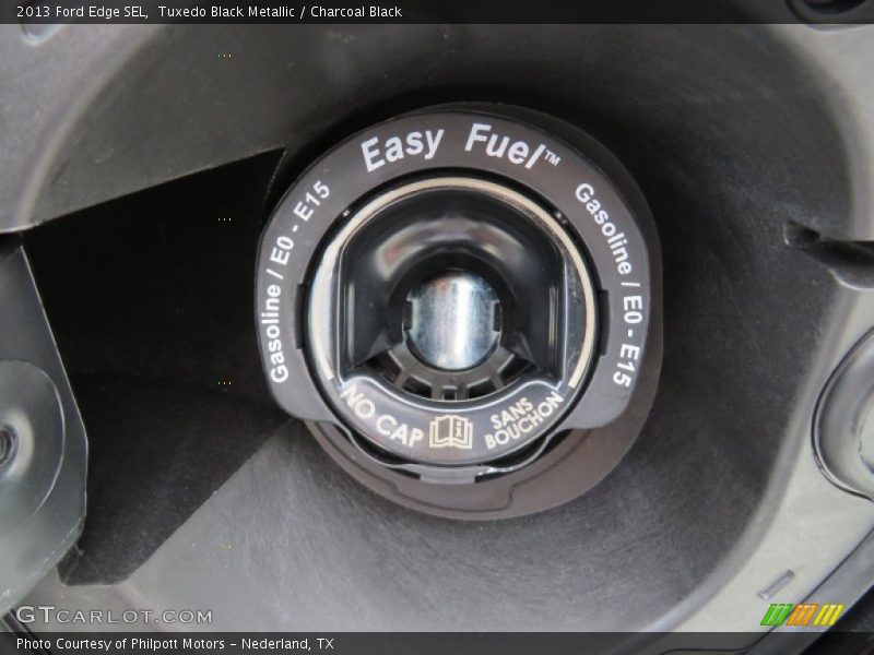 Tuxedo Black Metallic / Charcoal Black 2013 Ford Edge SEL
