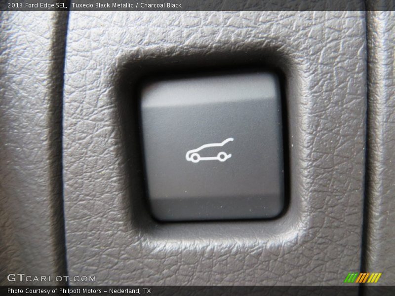 Tuxedo Black Metallic / Charcoal Black 2013 Ford Edge SEL