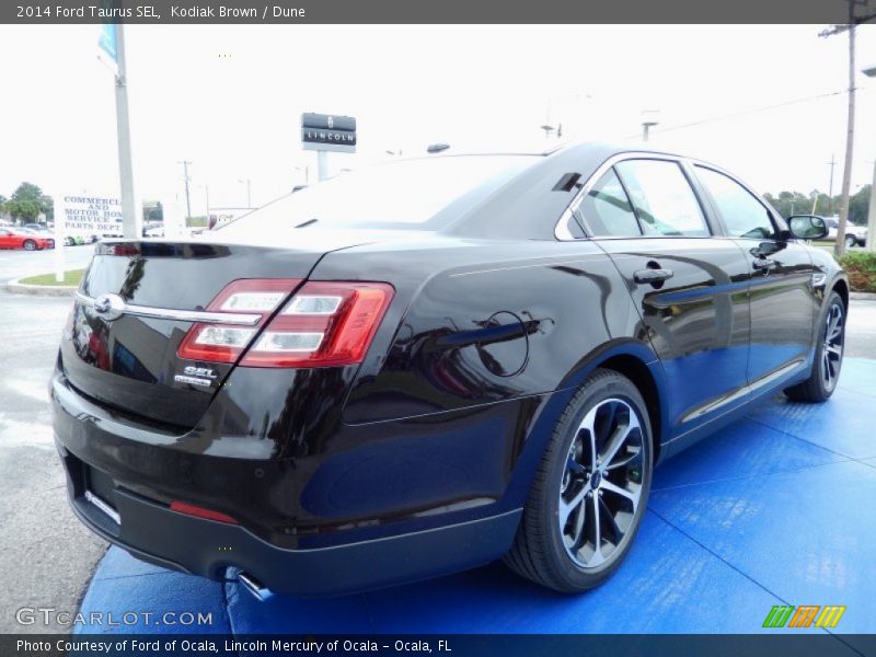 Kodiak Brown / Dune 2014 Ford Taurus SEL