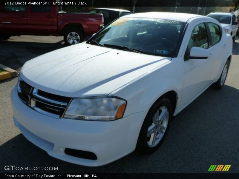 Bright White / Black 2012 Dodge Avenger SXT