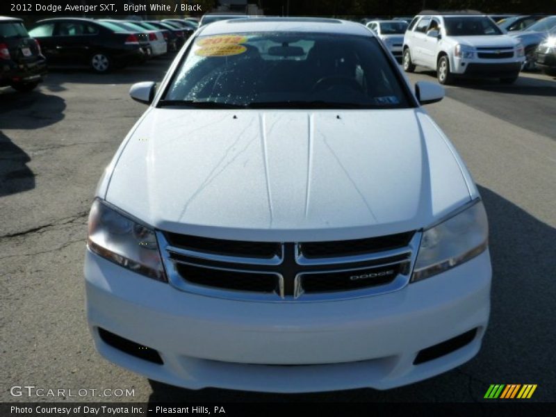 Bright White / Black 2012 Dodge Avenger SXT