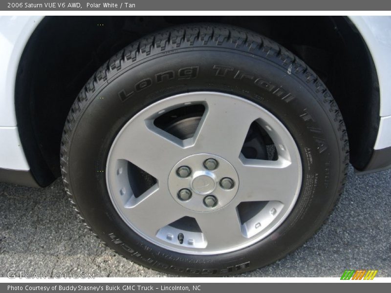 Polar White / Tan 2006 Saturn VUE V6 AWD