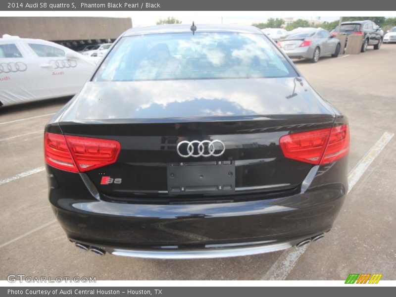 Phantom Black Pearl / Black 2014 Audi S8 quattro S