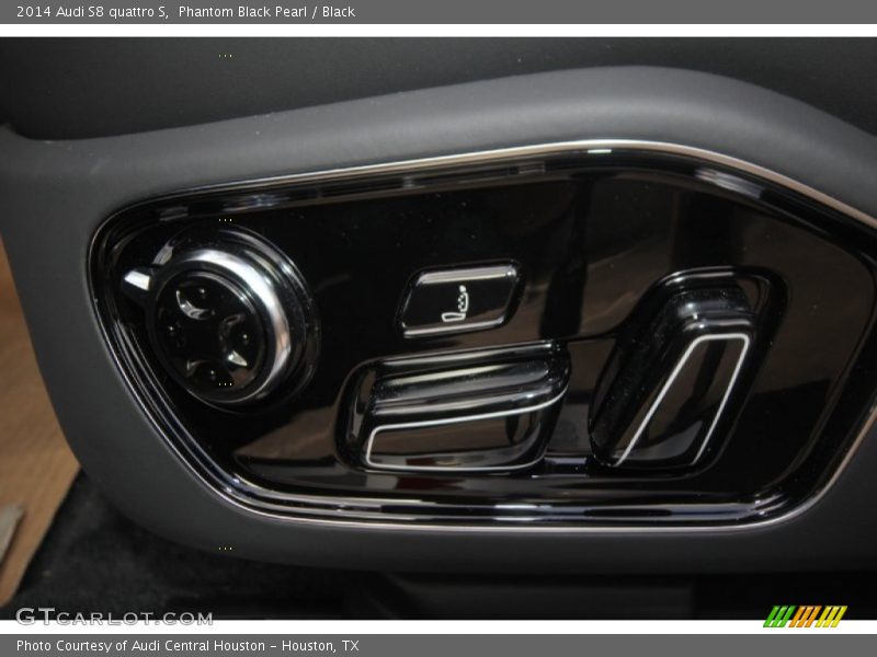 Phantom Black Pearl / Black 2014 Audi S8 quattro S
