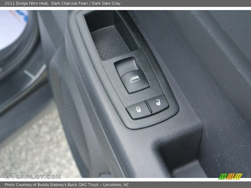 Dark Charcoal Pearl / Dark Slate Gray 2011 Dodge Nitro Heat