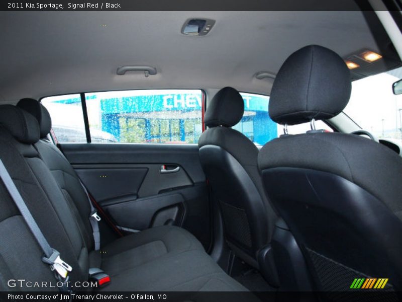 Signal Red / Black 2011 Kia Sportage