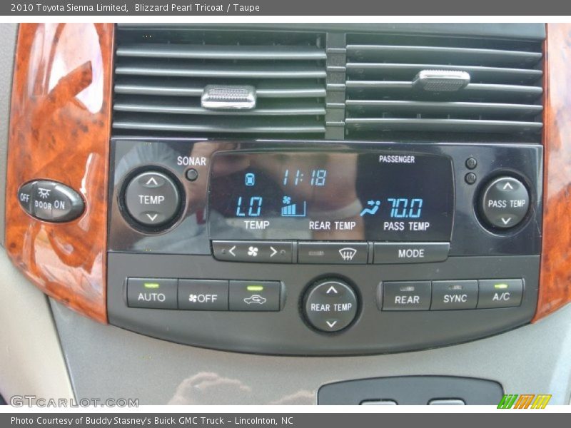 Blizzard Pearl Tricoat / Taupe 2010 Toyota Sienna Limited