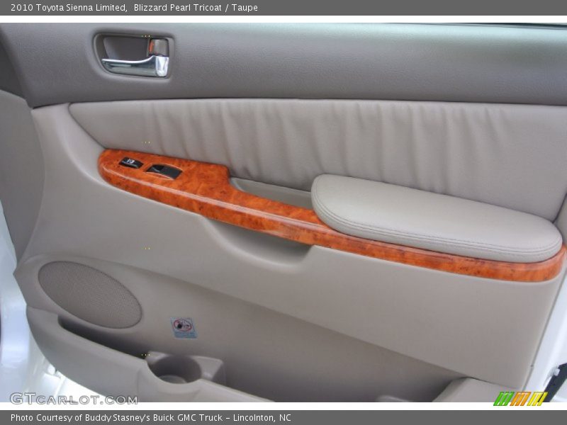 Blizzard Pearl Tricoat / Taupe 2010 Toyota Sienna Limited