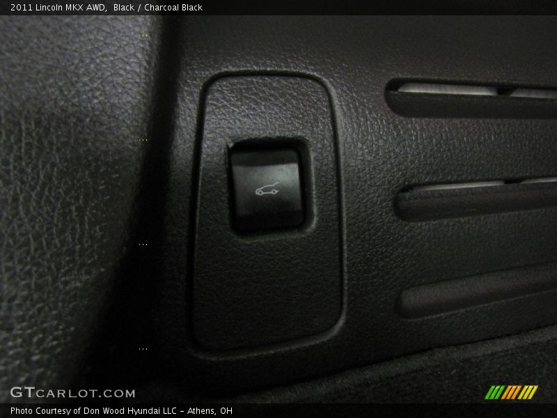 Black / Charcoal Black 2011 Lincoln MKX AWD