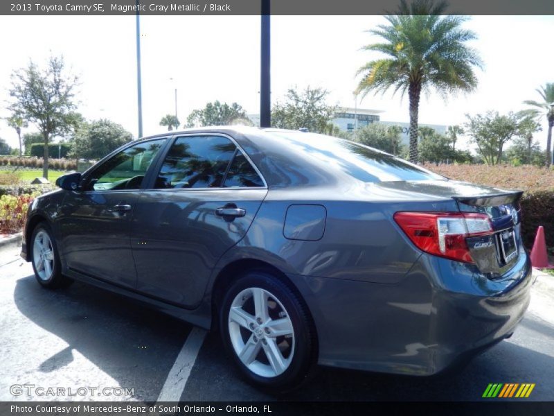 Magnetic Gray Metallic / Black 2013 Toyota Camry SE