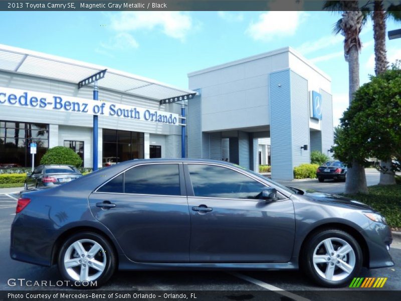 Magnetic Gray Metallic / Black 2013 Toyota Camry SE