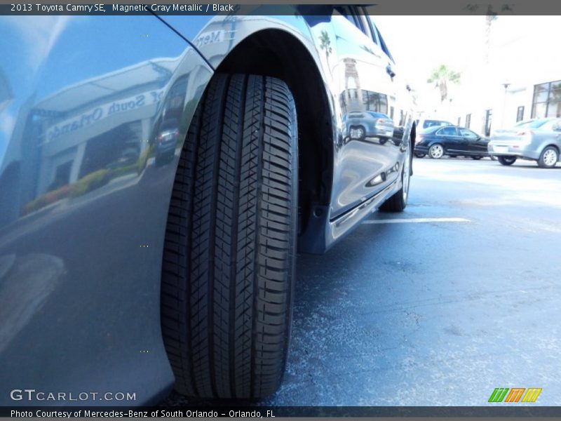 Magnetic Gray Metallic / Black 2013 Toyota Camry SE