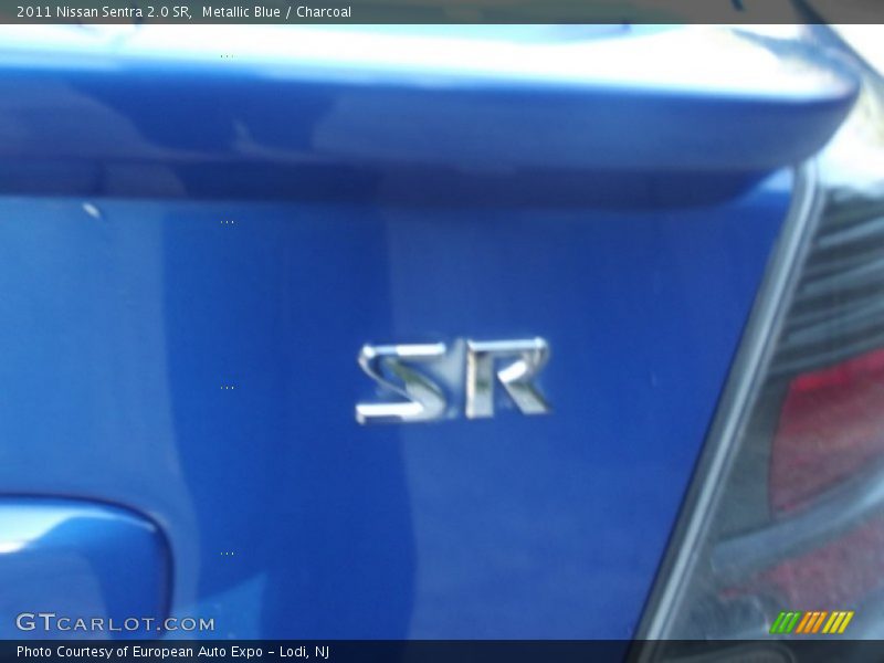 Metallic Blue / Charcoal 2011 Nissan Sentra 2.0 SR