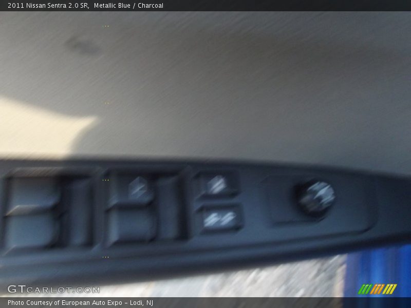 Metallic Blue / Charcoal 2011 Nissan Sentra 2.0 SR