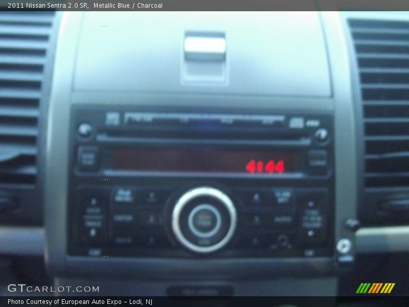 Metallic Blue / Charcoal 2011 Nissan Sentra 2.0 SR