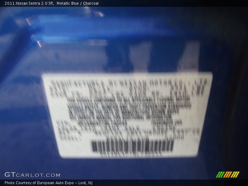 Metallic Blue / Charcoal 2011 Nissan Sentra 2.0 SR